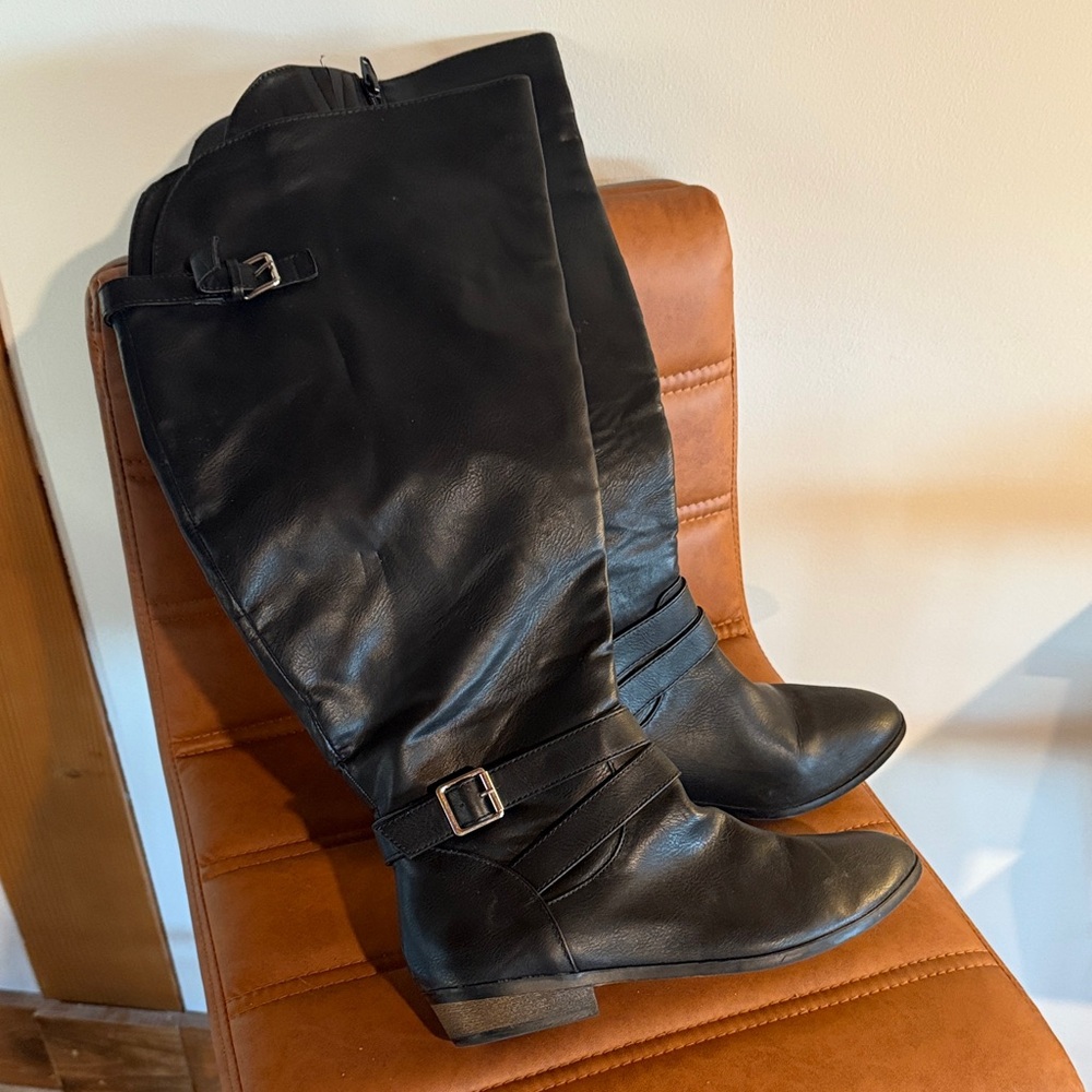 Black Leather Knee-High Boots
